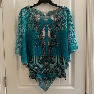 Large, 2 piece top, tank top under flowing overlay, teal, black, white